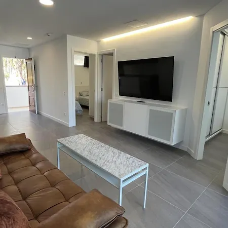Apartment Renovated By The And Yumbo Centre *