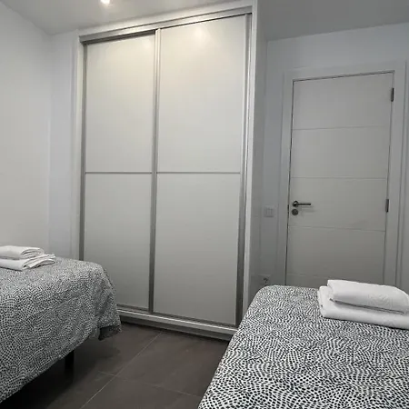 Apartment Renovated By The And Yumbo Centre *